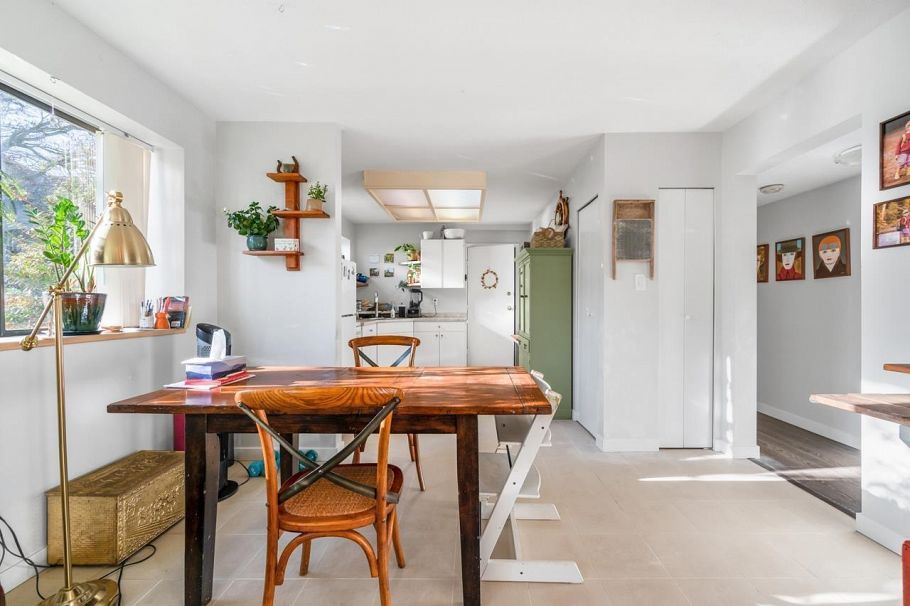 3003 Sunnyhurst Road North Vancouver, BC - 18