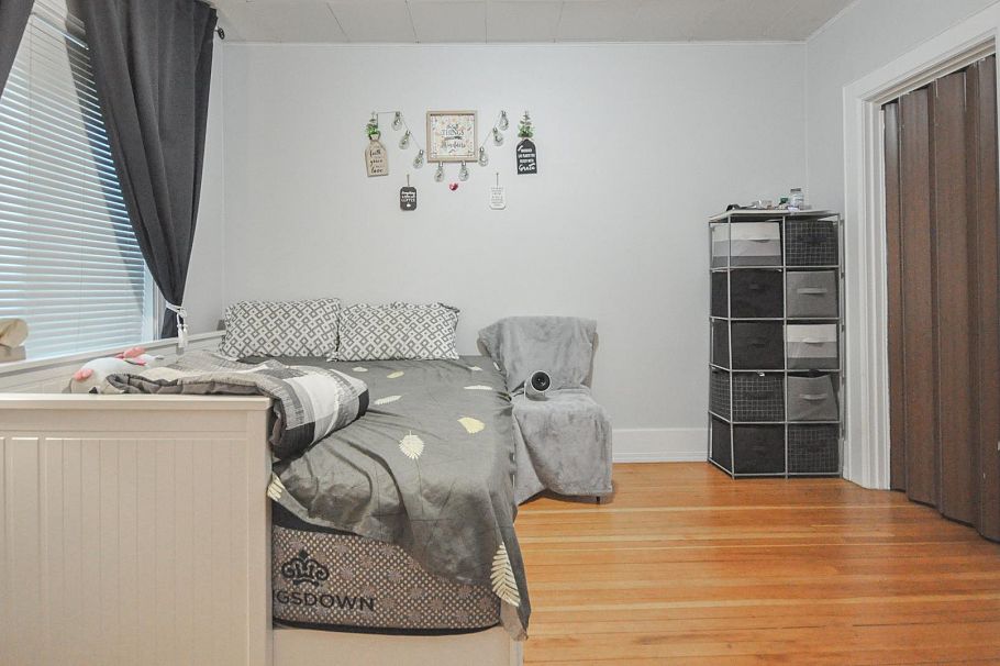 1342 E 24th Avenue Vancouver, BC - 16