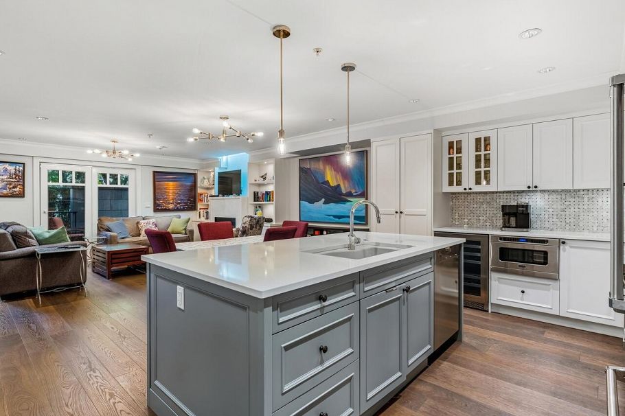 100 656 W 13th Avenue Vancouver, BC - 8