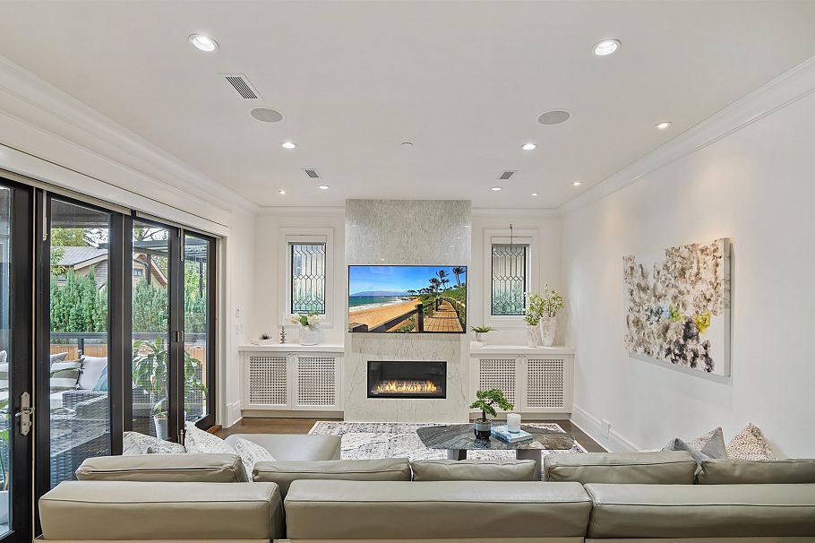 1189 W 32nd Avenue Vancouver, BC - 5