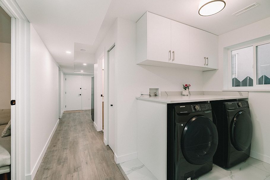 5885 Sherbrooke Street Vancouver, BC - 21