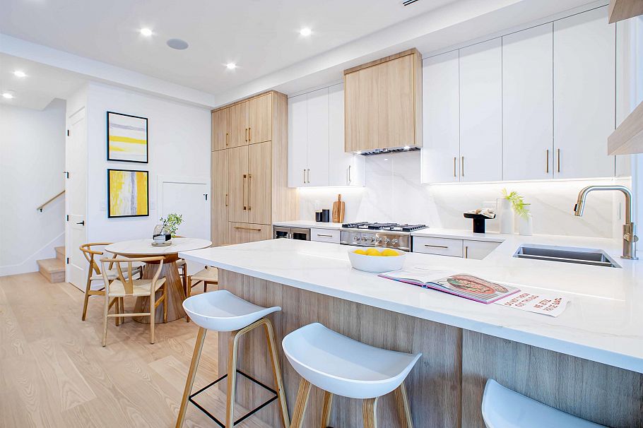 2 2785 W 21 Avenue Vancouver, BC - 8