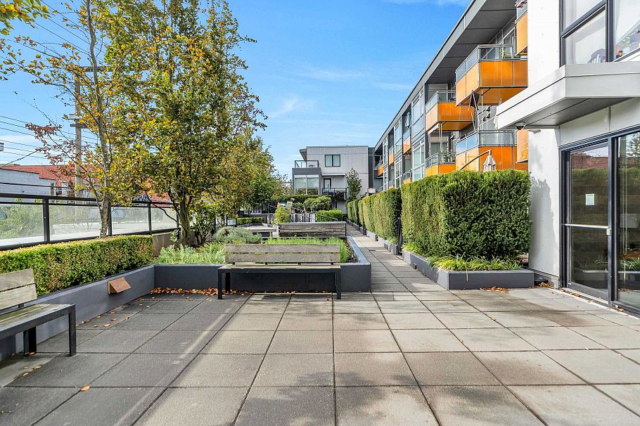 329 1588 E Hastings Street Vancouver, BC - 24