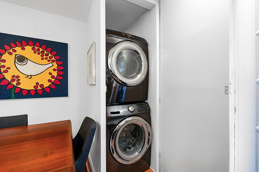 1287 W 15th Street North Vancouver, BC - 26