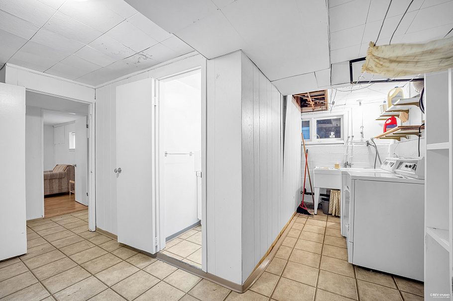 2051 W 17TH AVENUE, Vancouver BC V6J 2N3 Vancouver, BC - 18