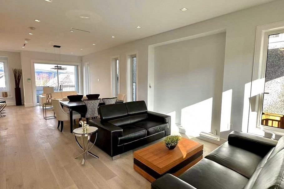 3349 W 19th Avenue Vancouver, BC - 3