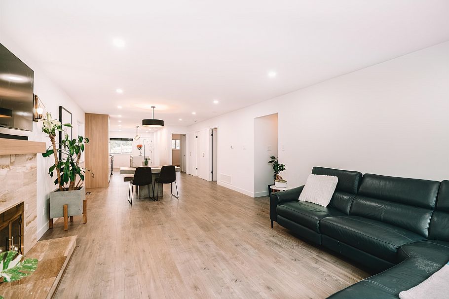 5885 Sherbrooke Street Vancouver, BC - 6