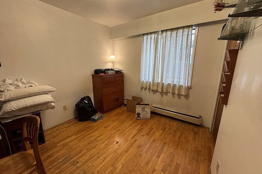 1346 E 2nd Avenue Vancouver, BC - 8