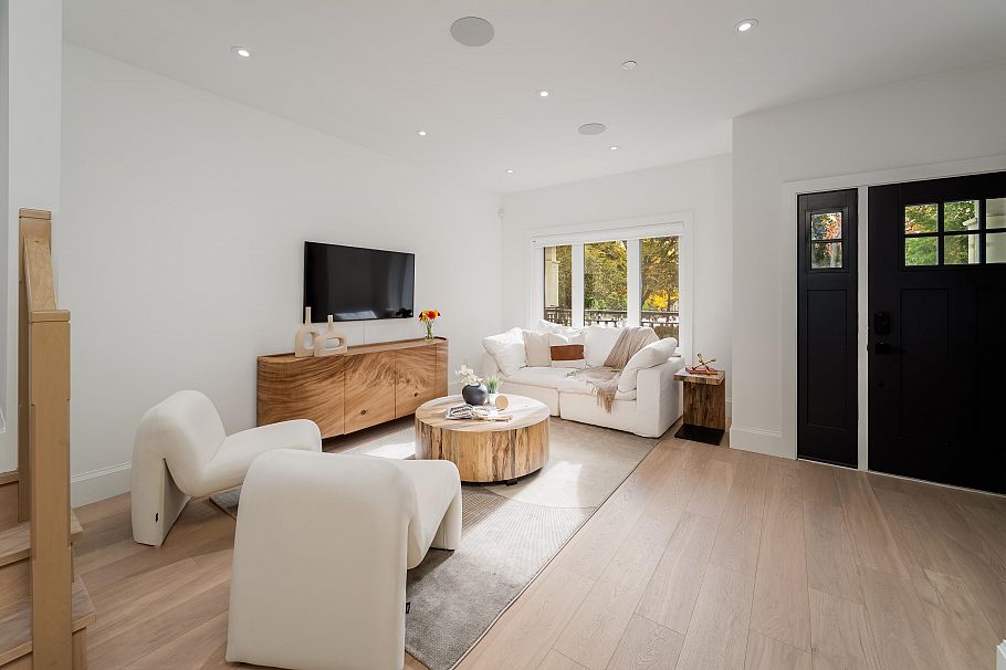 3783 W 27th Avenue Vancouver, BC - 3