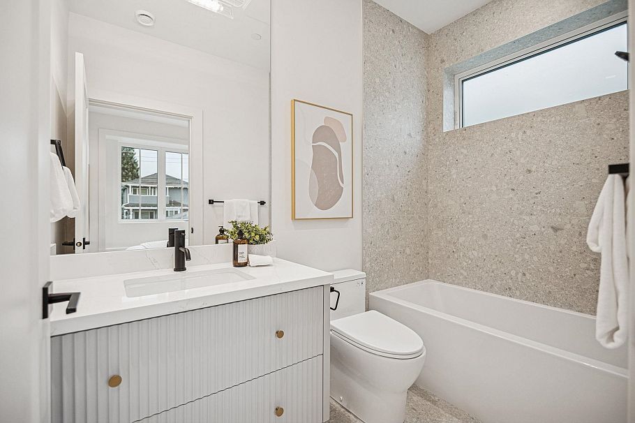 2 250 E 39th Avenue Vancouver, BC - 25