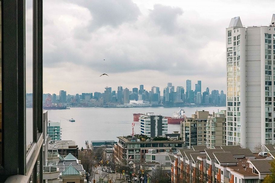 705 444 Lonsdale Avenue North Vancouver, BC - 1