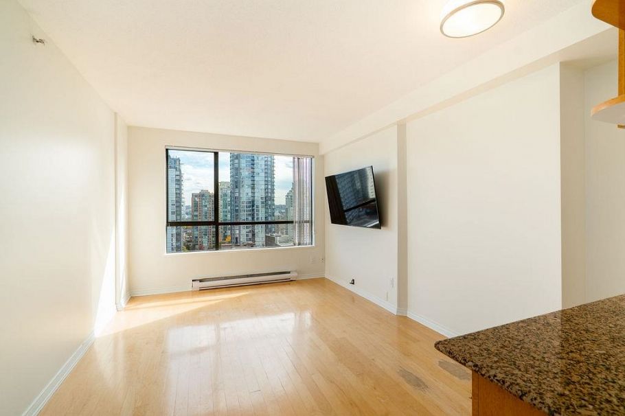 1704 1189 Howe Street Vancouver, BC - 15