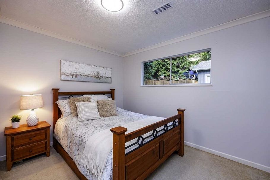 2100 Whitman Avenue North Vancouver, BC - 29