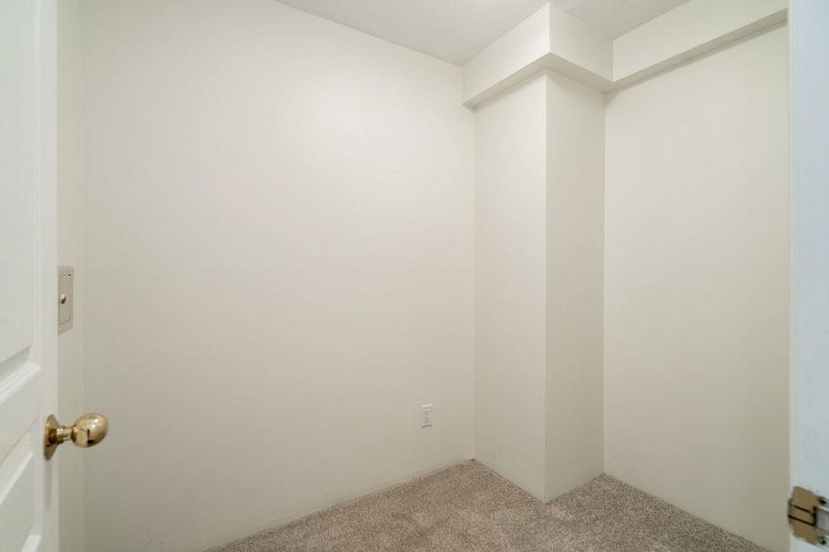 1704 1189 Howe Street Vancouver, BC - 12