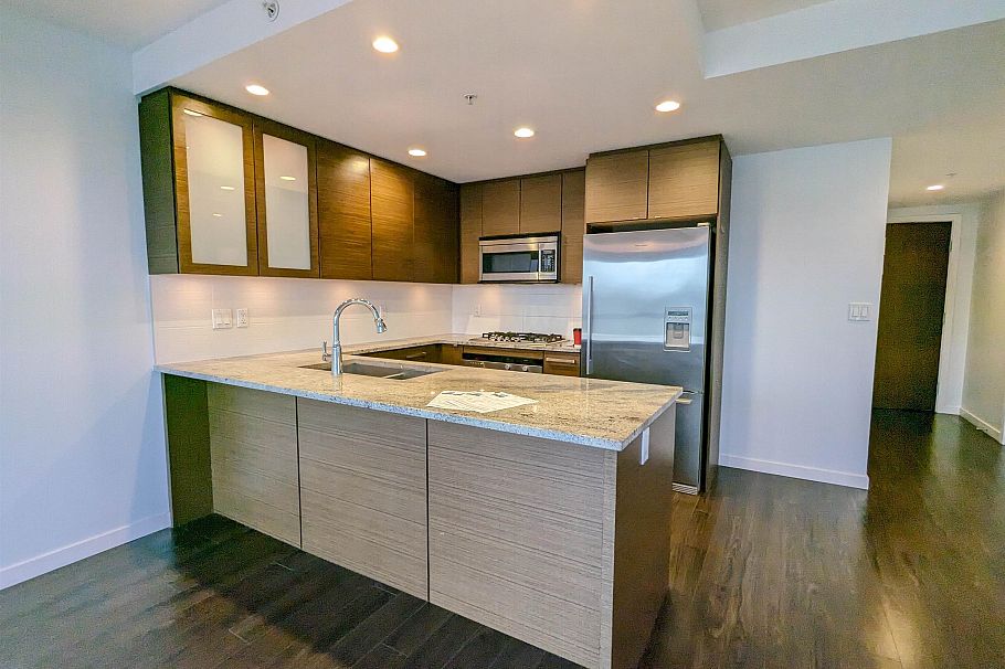 608 6311 Cambie Street Vancouver, BC - 2