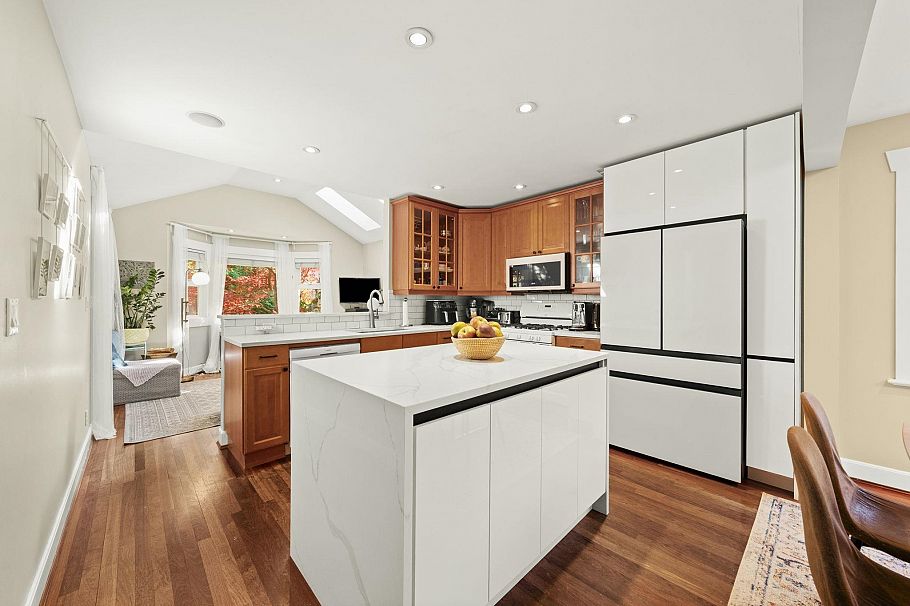 2340 Chesterfield Avenue North Vancouver, BC - 8