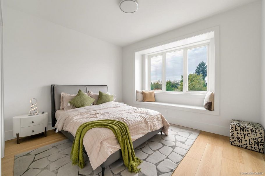 1 2124 Renfrew Street Vancouver, BC - 17