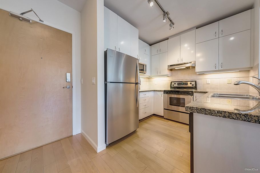 309 580 Raven Woods Drive North Vancouver, BC - 7