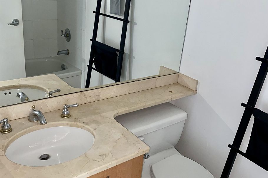 905 1367 Alberni Street Vancouver, BC - 18