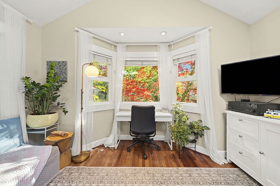 2340 Chesterfield Avenue North Vancouver, BC - 10