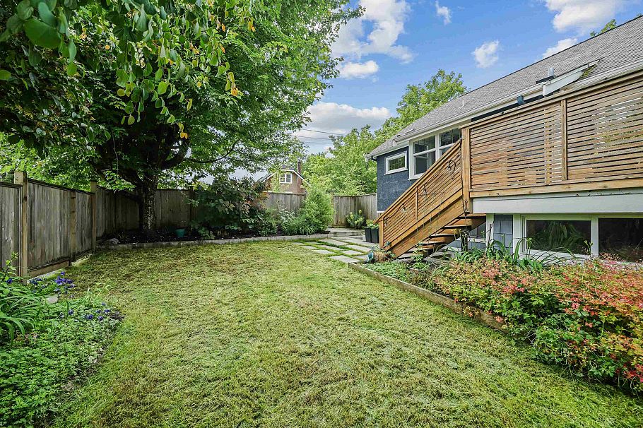 1556 Kamloops Street Vancouver, BC - 38