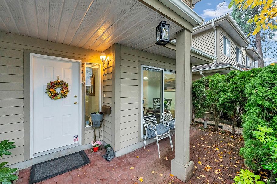 8 815 Tobruck Avenue North Vancouver, BC - 3