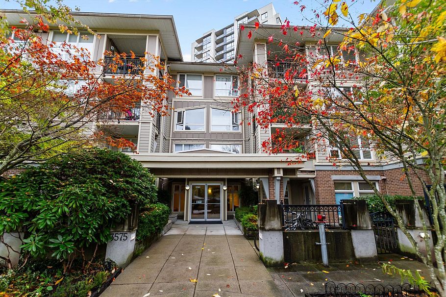 210 3575 Euclid Avenue Vancouver, BC - 3