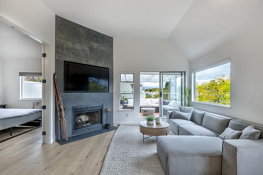 304 1665 Arbutus Street Vancouver, BC - 4