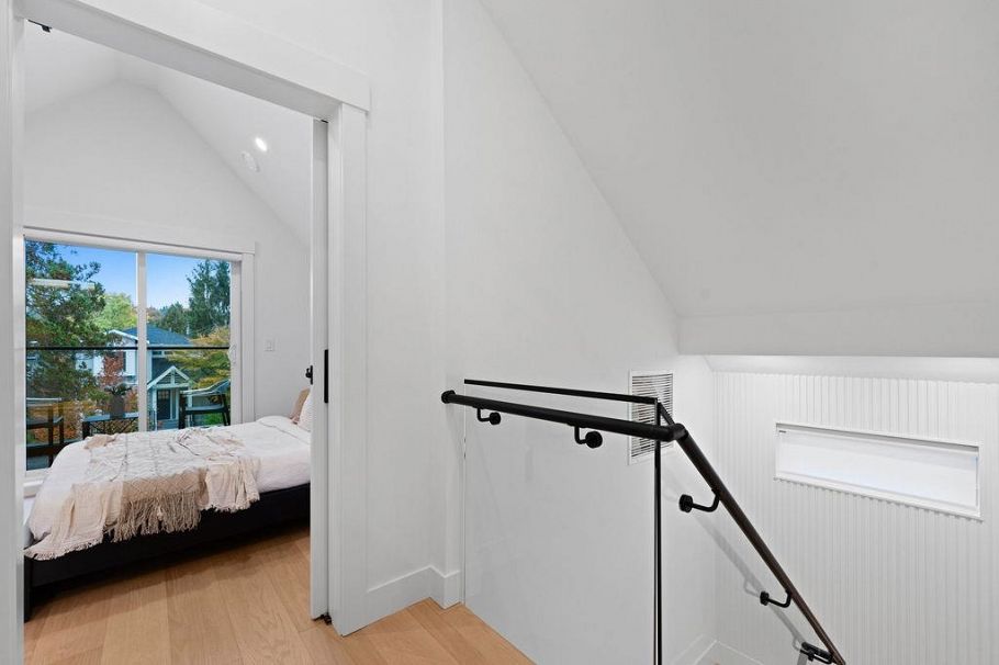 1 4549 W 11th Avenue Vancouver, BC - 18