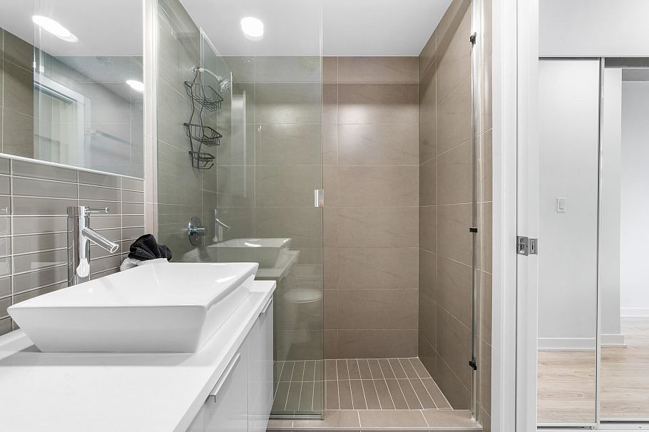 801 128 W Cordova Street Vancouver, BC - 27