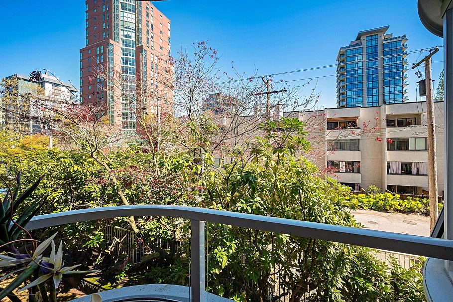 203 1845 Robson Street Vancouver, BC - 15