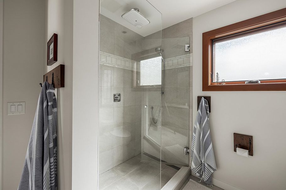 986 Tudor Avenue North Vancouver, BC - 31