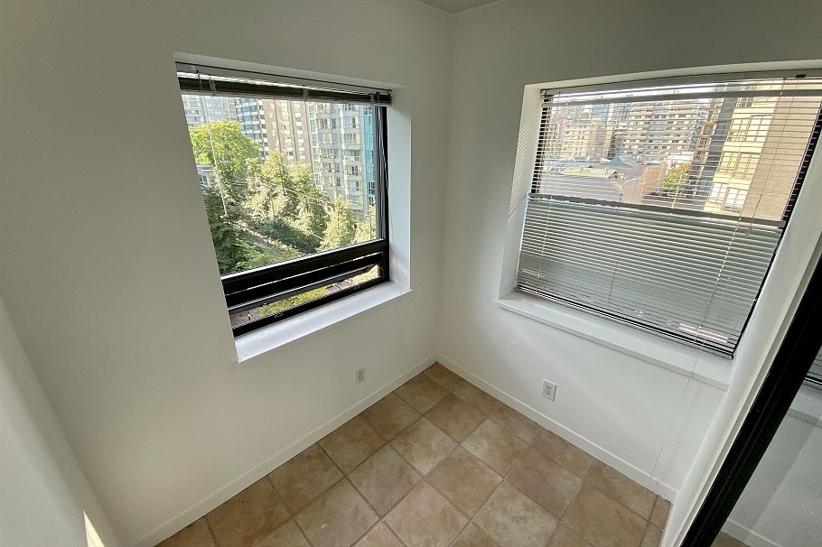 905 1367 Alberni Street Vancouver, BC - 16