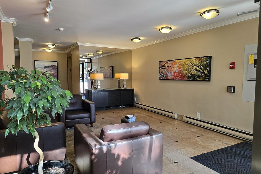 311 3905 Springtree Drive Vancouver, BC - 37