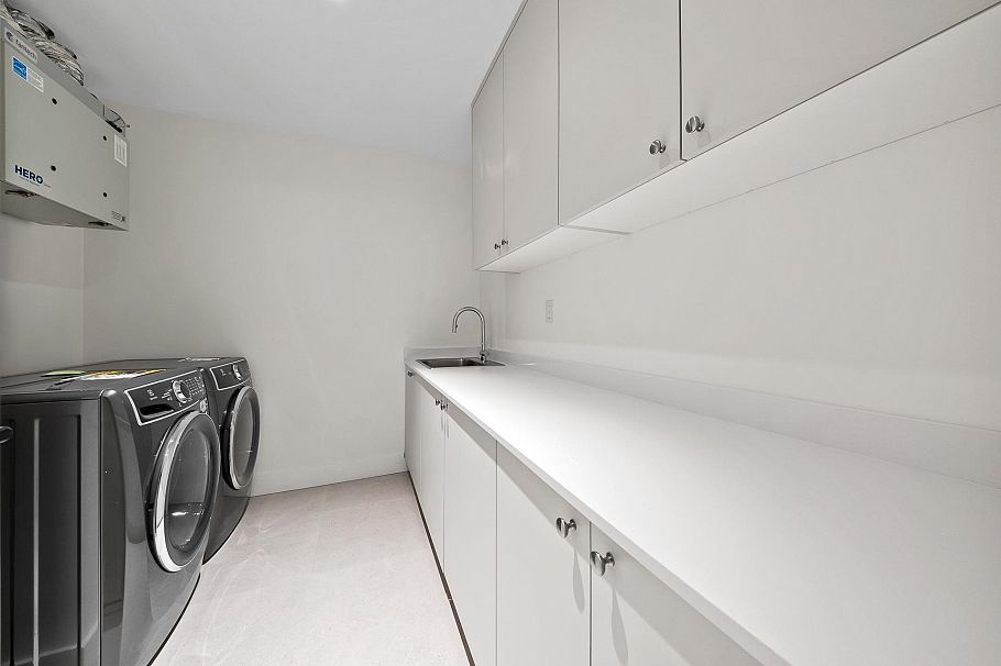 3227 W 35th Avenue Vancouver, BC - 30