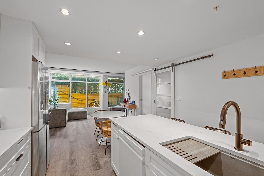 2405 Heather Street Vancouver, BC - 11