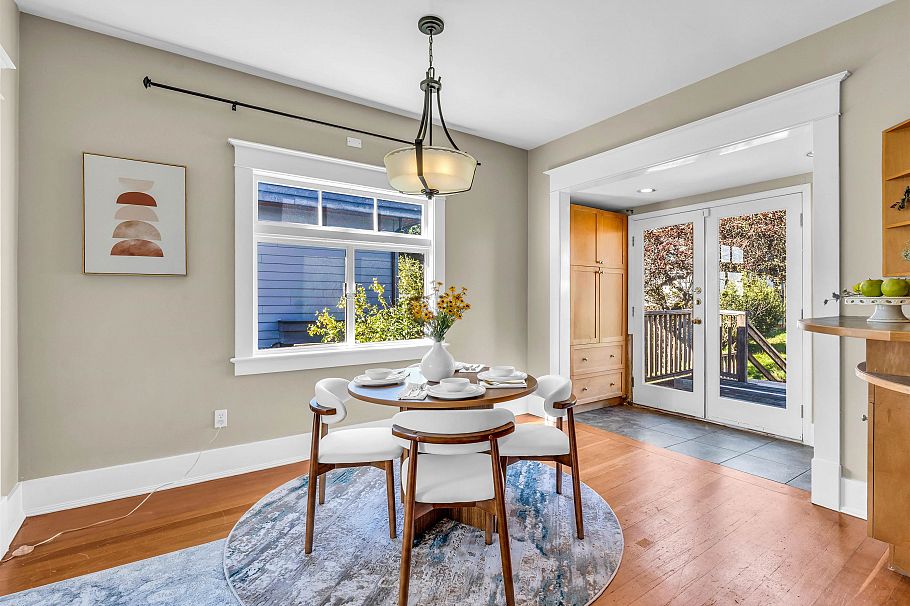 138 W Kings Road North Vancouver, BC - 7