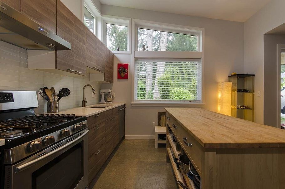 328 E 22nd Street North Vancouver, BC - 34