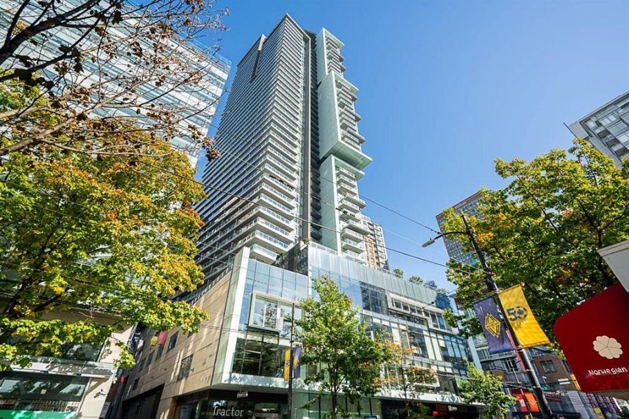 809 777 Richards Street Vancouver, BC - 1