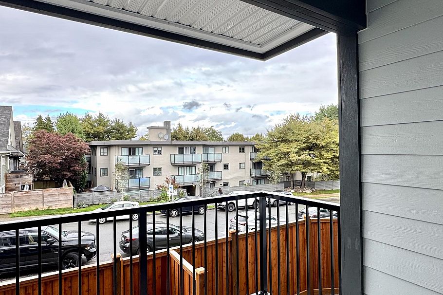 215 808 8th Avenue Vancouver, BC - 21