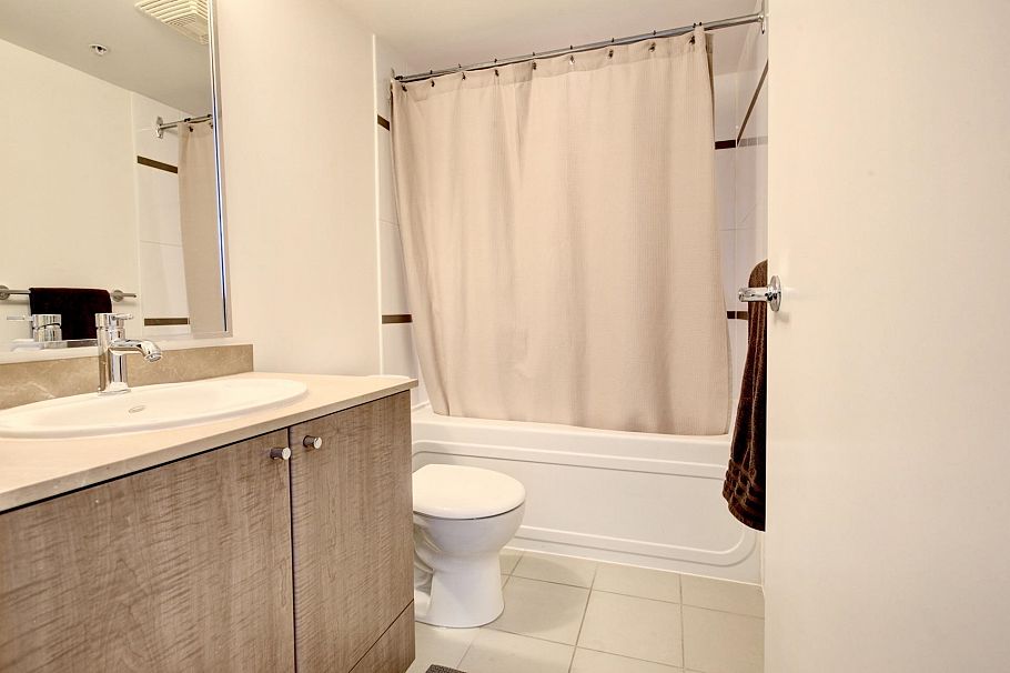 2906 610 Granville Street Vancouver, BC - 23