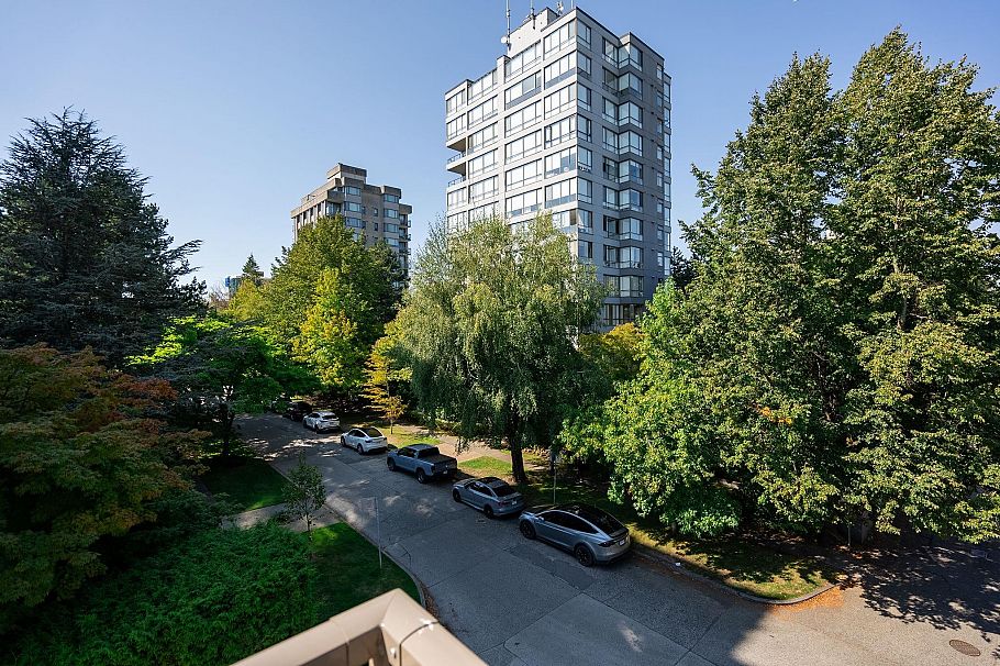 306 2128 W 40th Avenue Vancouver, BC - 16