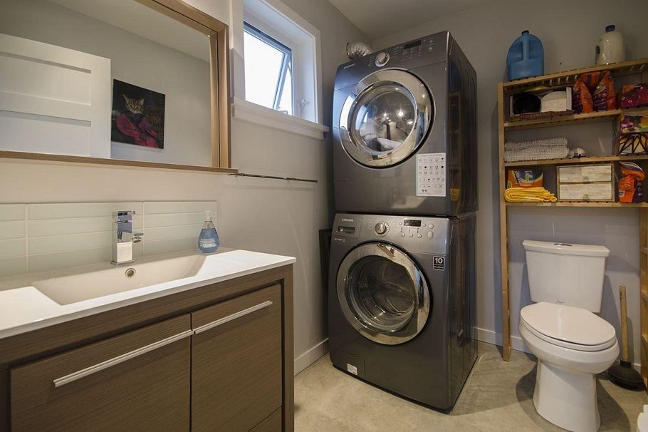 328 E 22nd Street North Vancouver, BC - 39