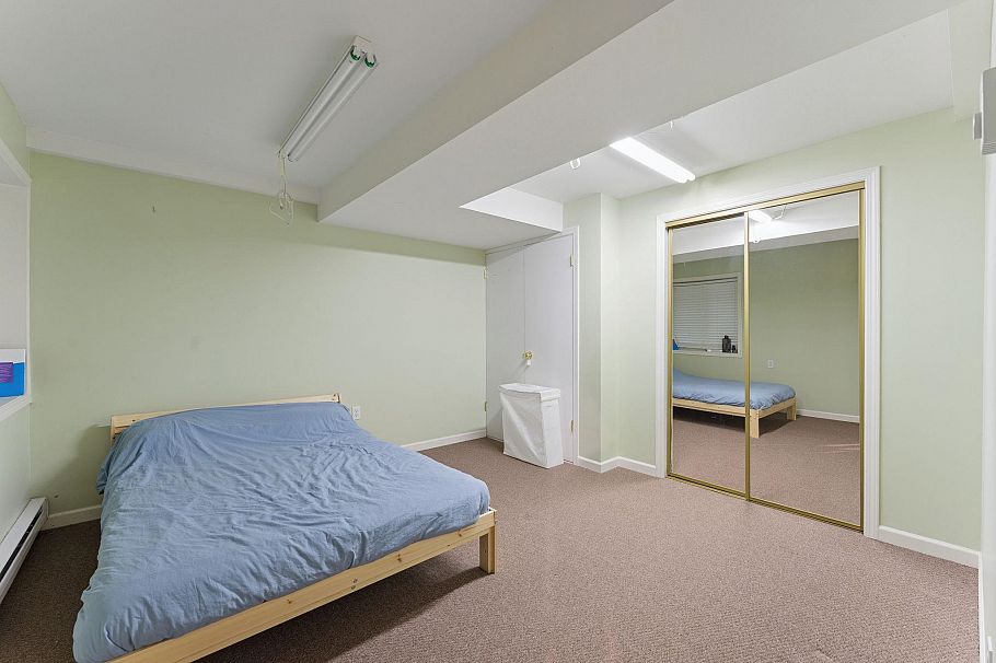 3908 Blantyre Place North Vancouver, BC - 28