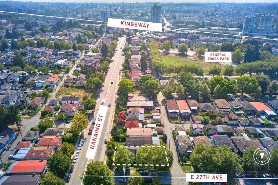 4307 Nanaimo Street Vancouver, BC - 3