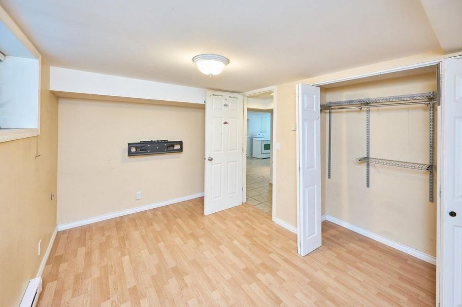 4307 Nanaimo Street Vancouver, BC - 32