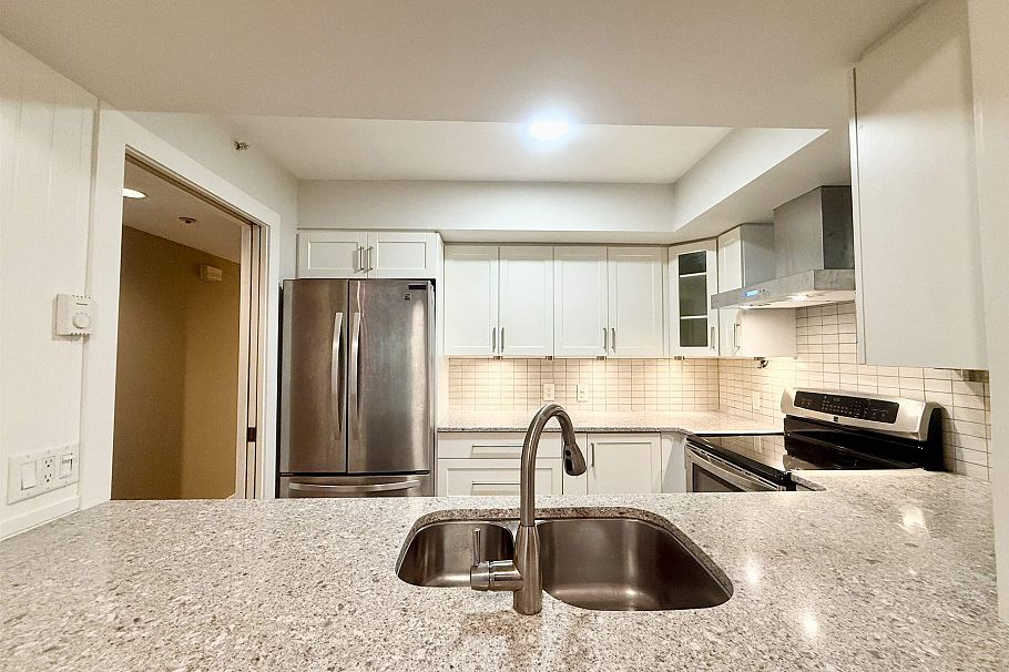 103 3189 Camosun Street Vancouver, BC - 5