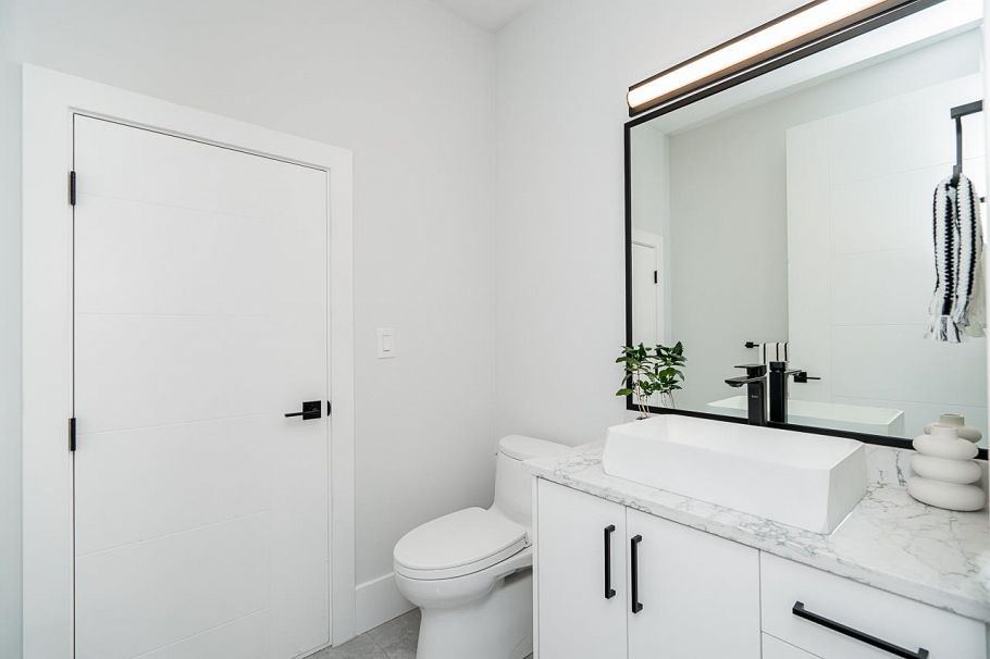 2 1905 E 36th Avenue Vancouver, BC - 15