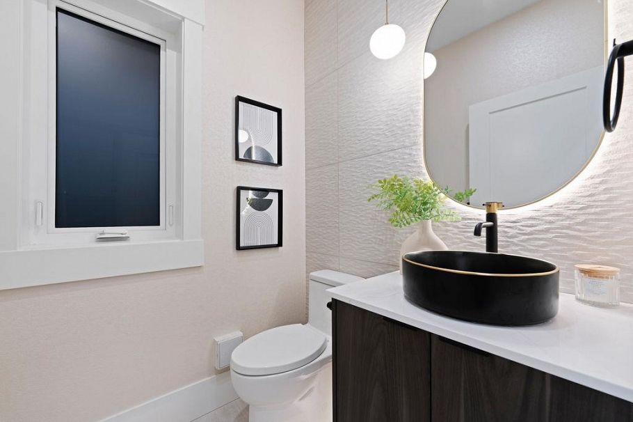 2 4549 W 11th Avenue Vancouver, BC - 9