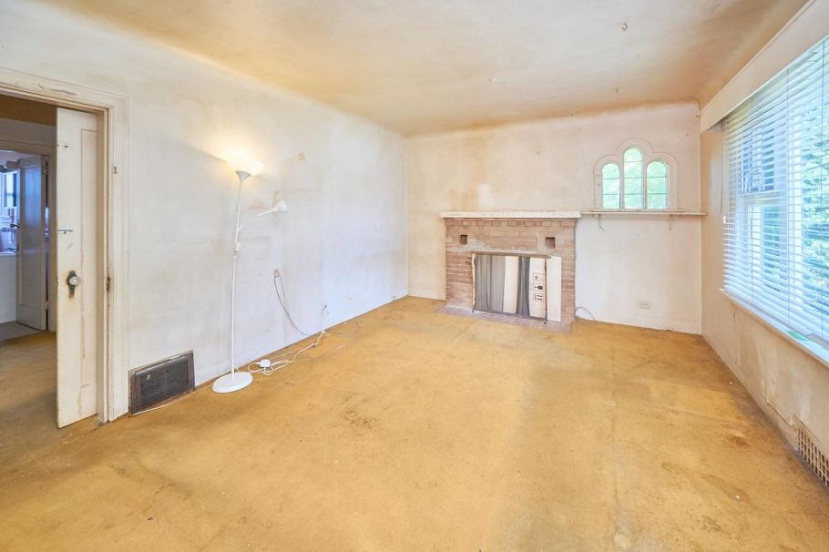 4307 Nanaimo Street Vancouver, BC - 24